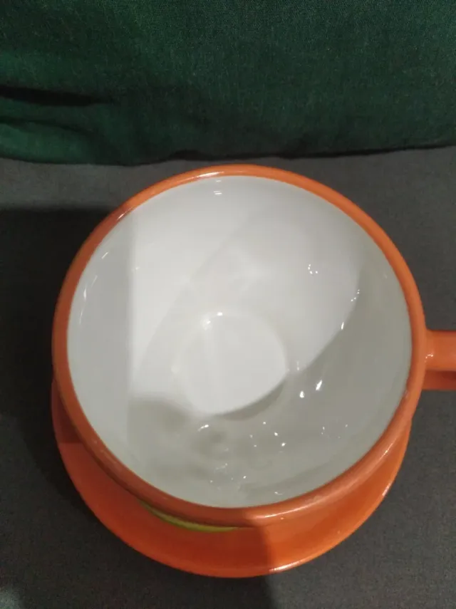 Taza y plato Piolín cerámica