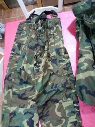 Pantalón militar camuflaje caza,chaqueta,chaquetón