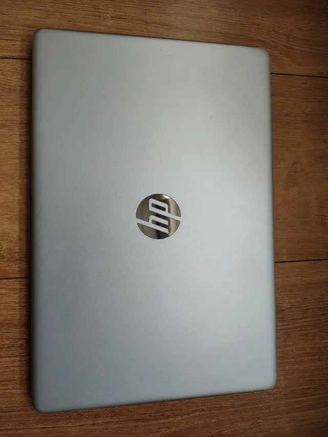 Portátil HP Plata y Negro