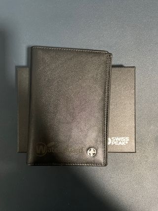 Cartera Swiss Peak Negra