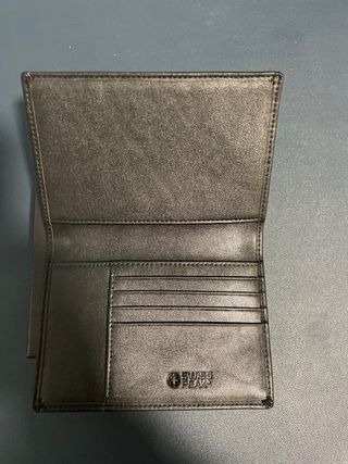 Cartera Swiss Peak Negra