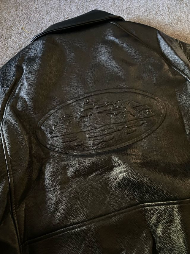 Chaqueta Corteiz Negra Cuero