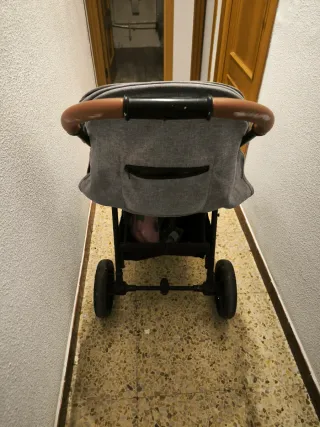 Silla de paseo con uso de unos meses  Kinderkraft.