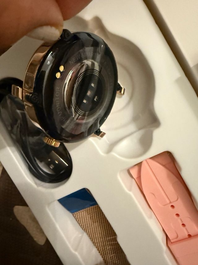 Smartwatch Oro y Rosa con Correas