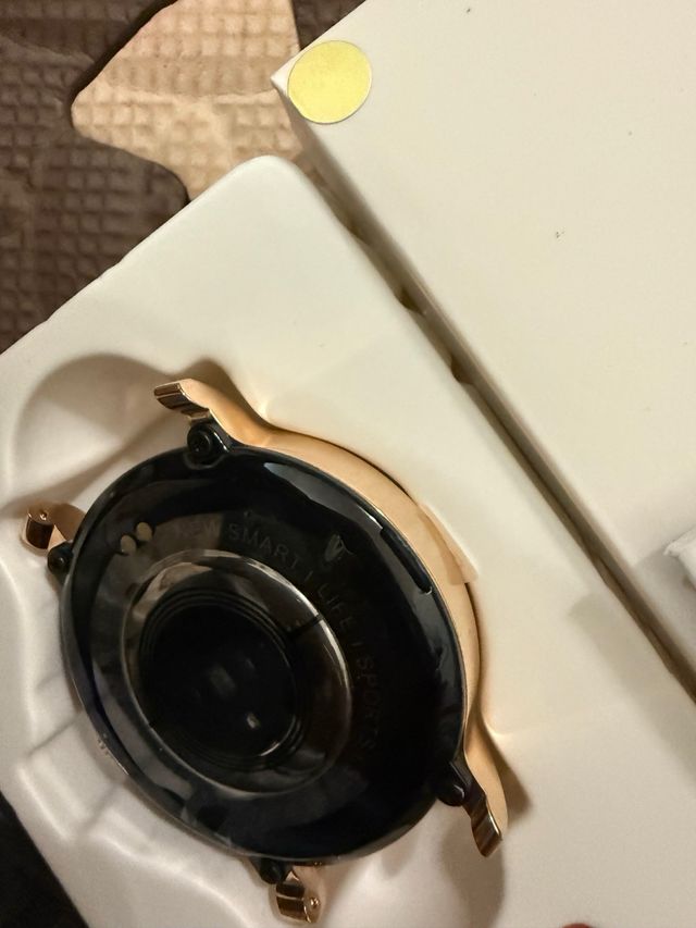 Smartwatch Oro y Rosa con Correas