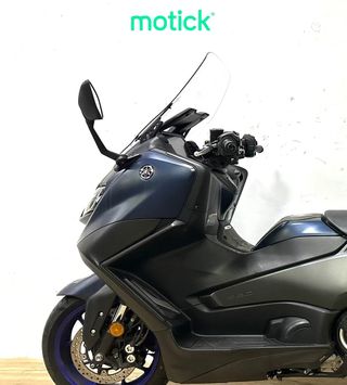 YAMAHA TMAX 560