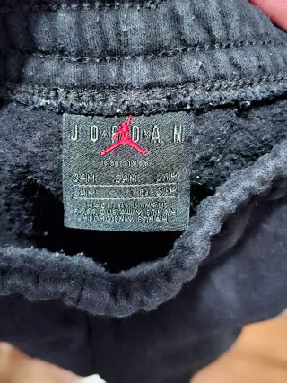 Conjunto Jordan niño rojo y negro