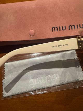 Gafas de Sol Miu Miu Doradas y Rosas