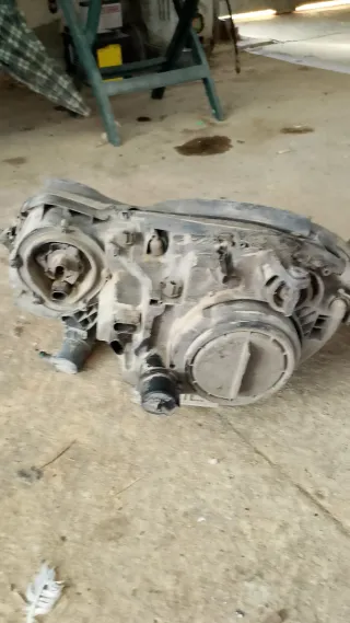 Fari Mercedes Classe C 270