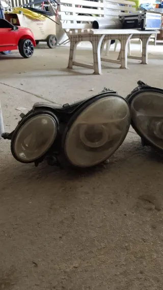Fari Mercedes Classe C 270