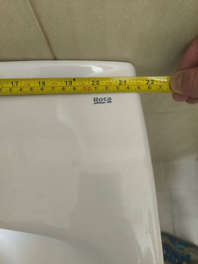 Lavabo Roca con grifo Tres