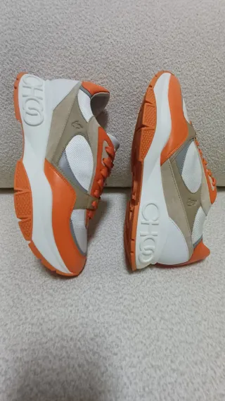 Zapatillas Jimmy Choo Naranja y Blanco