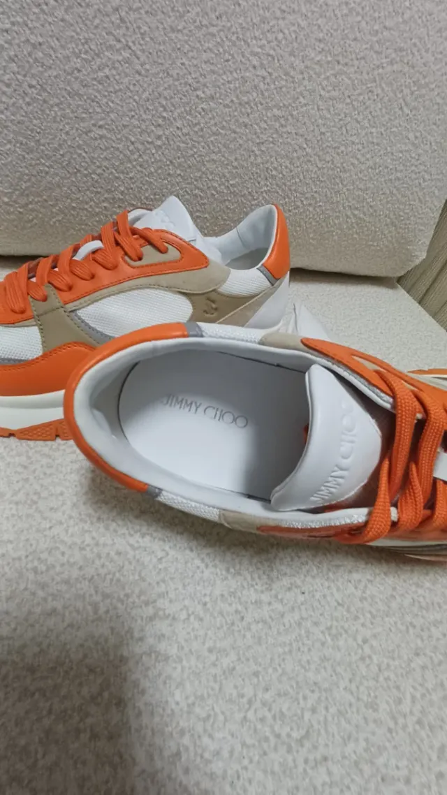 Zapatillas Jimmy Choo Naranja y Blanco