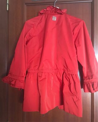 Gabardina CH Carolina Herrera Volante Roja