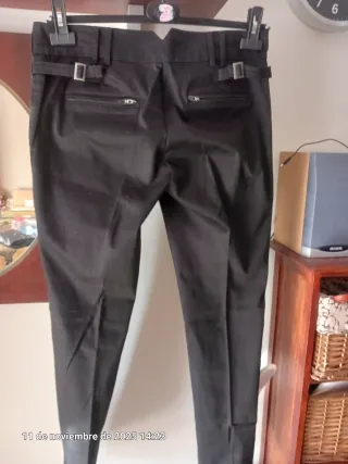 Pantalón Stradivarius Talla 38 Negro