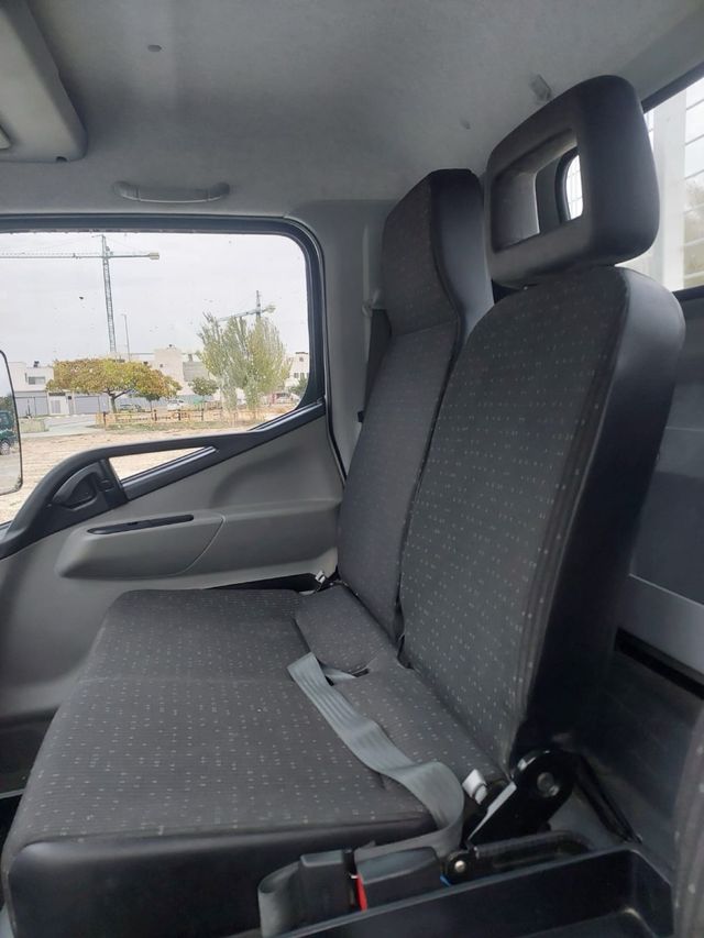 Mitsubishi Canter 2024