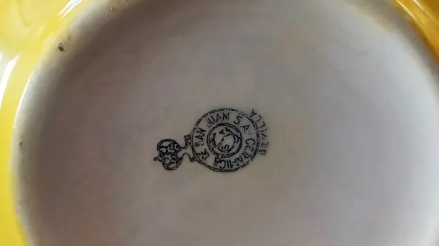 Juego de tacita de café, platillo y 2 jarritas