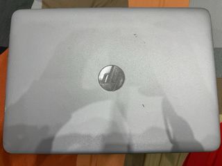 Ordenador portátil HP gris/plateado