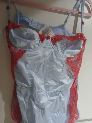 Body lencería azul y rojo sin estrenar
