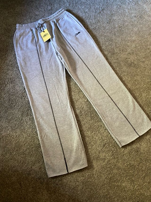 Pantalón Corteiz Gris