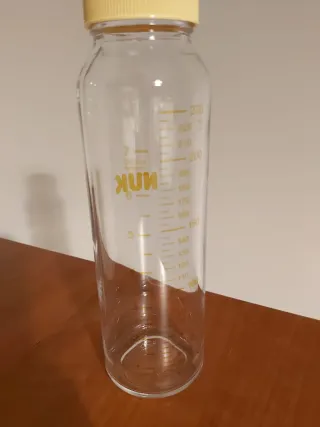 Biberón NUK Cristal 230ml Nuevo con tapa