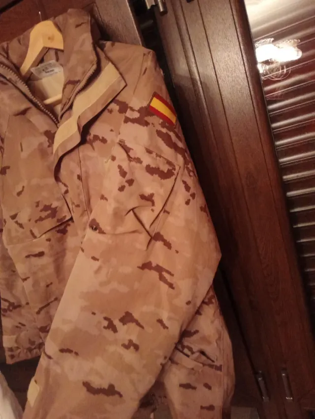 Uniforme pixelado árido do Exército Espanhol