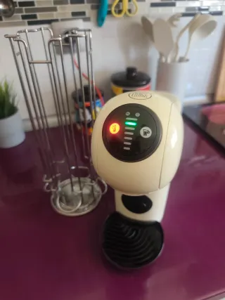 Cafetera Dolce Gusto Automática