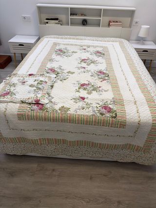 Colcha bouti floral beige y rosa