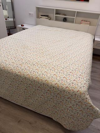 Colcha bouti floral beige y rosa