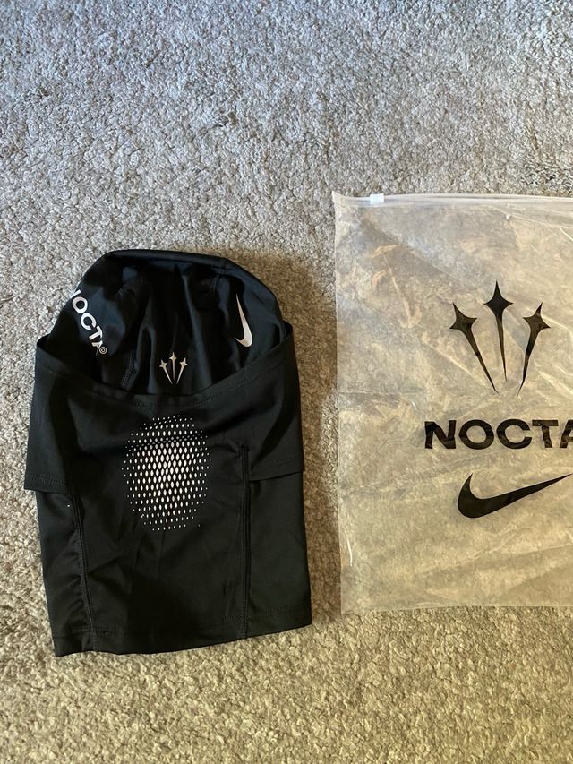 Balaclava Nike Nocta Negra