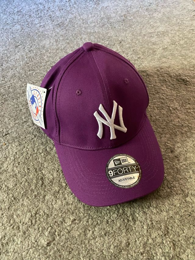 Gorra New Era Morada NY 9FORTY Ajustable