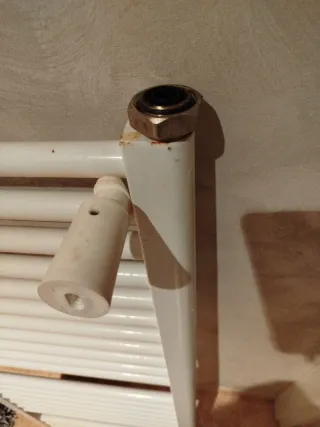 Toallero radiador blanco