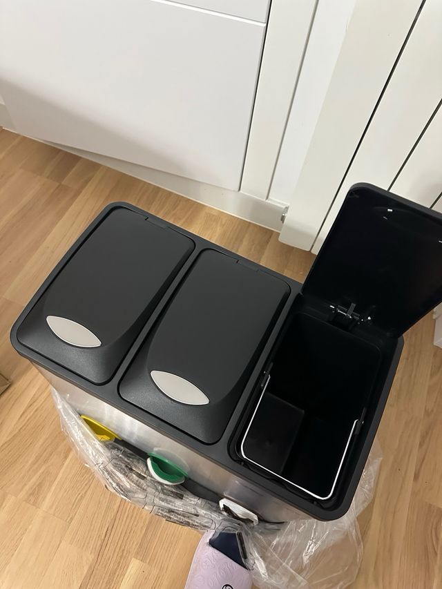 Cubo de basura Songmics 3 compartimentos