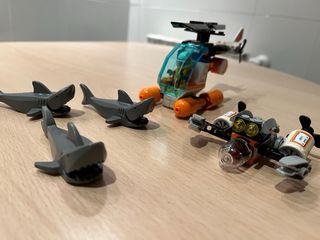 LEGO CITY 60014 - Helicóptero y Tiburones