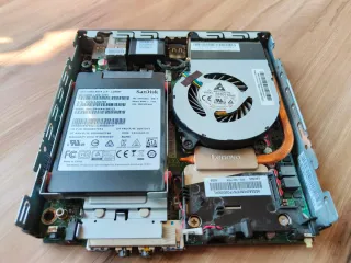 Lenovo ThinkCentre M700 Tiny PC