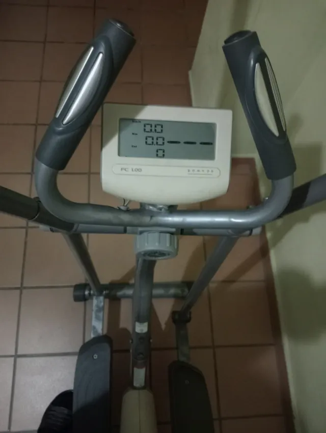 Cinta de andar o correr Fitfiu + elíptica Domyos.