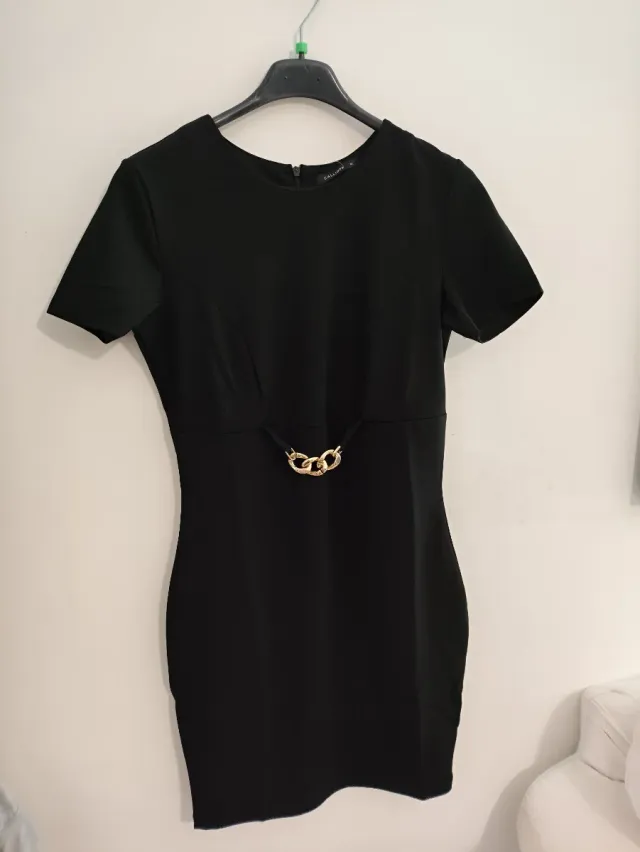 Tubino nero Calliope con catena oro