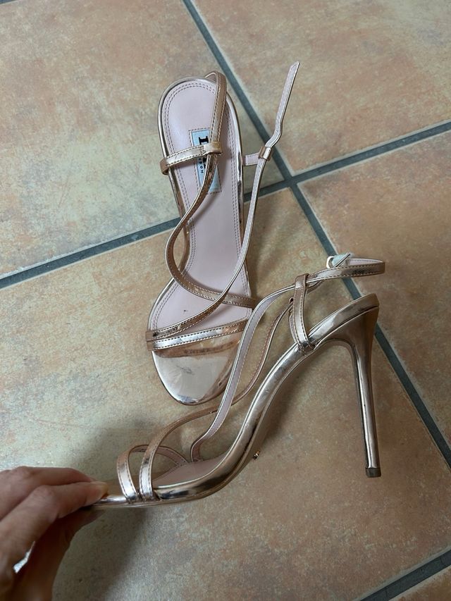 Sandalias Dune London doradas