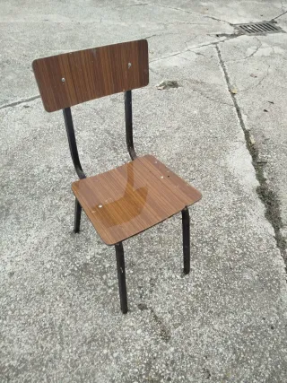 Silla antigua madera y metal