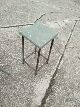 Silla antigua madera y metal