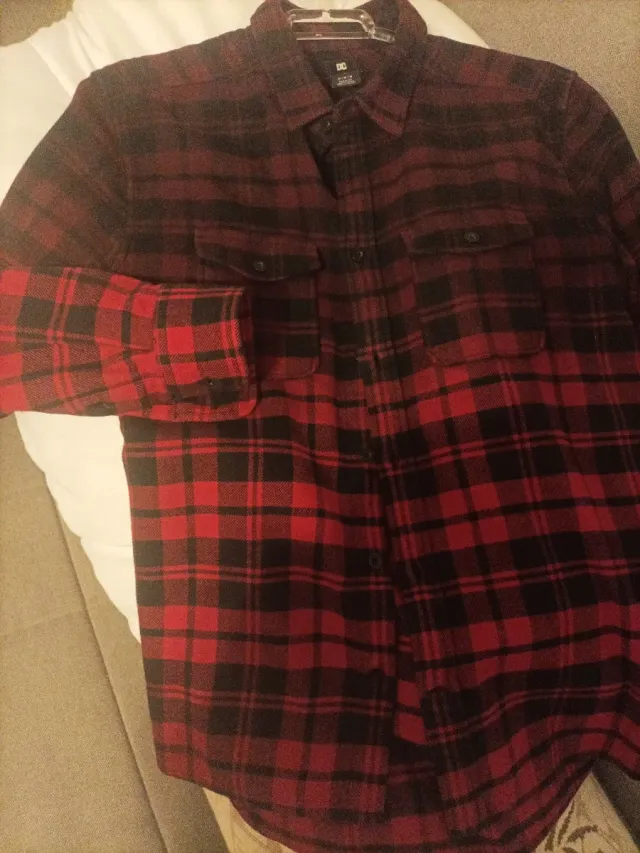 Camisa DC Hombre Talla M Cuadros Invierno