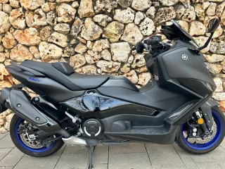 Yamaha TMAX 2024 - 9000 km