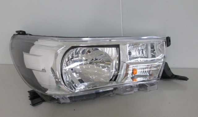 Faro derecho Toyota Hilux