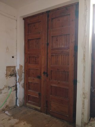 Puerta rústica valenciana madera exterior