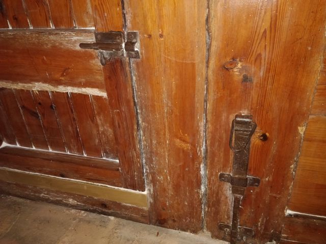 Puerta rústica valenciana madera exterior