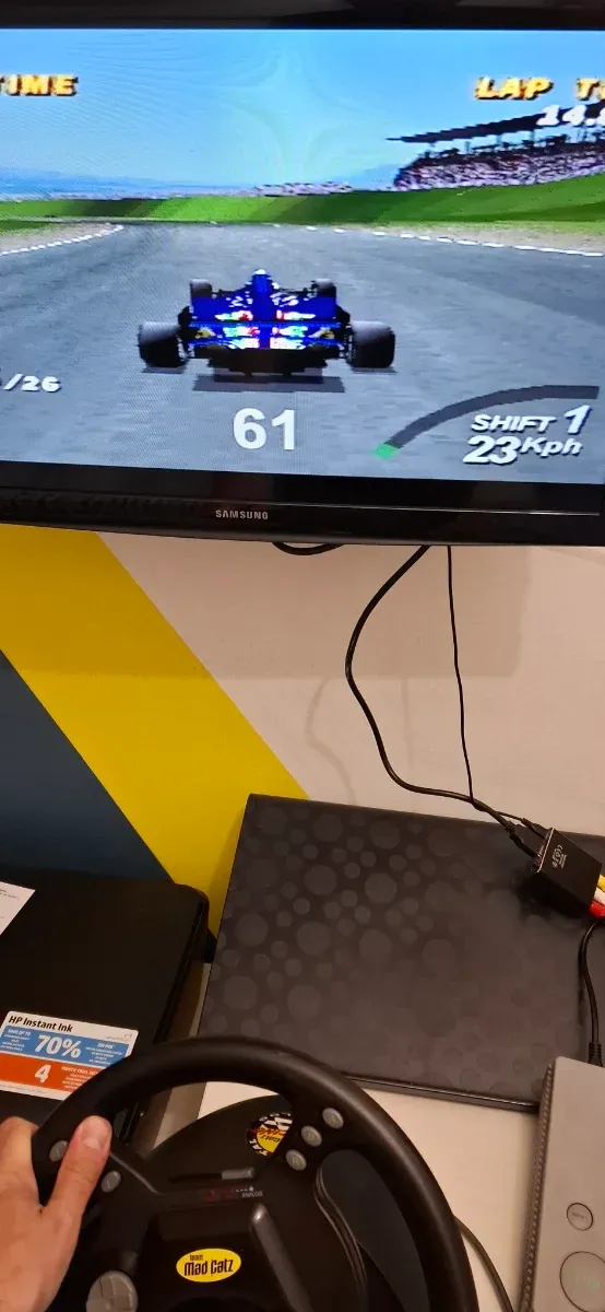 Volante e pedaliera PS Mad Catz per Sony ps1