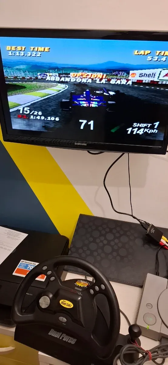 Volante e pedaliera PS Mad Catz per Sony ps1