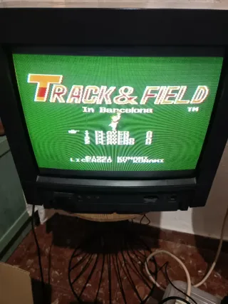 Track & Field NES - Juego Deporte