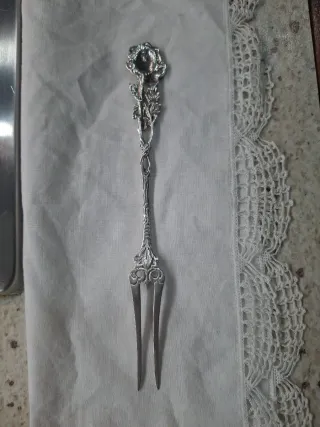 Antica forchetta argento 835 decorata