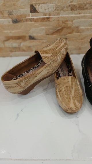 Lote de 2 pares de Zapatos para señora